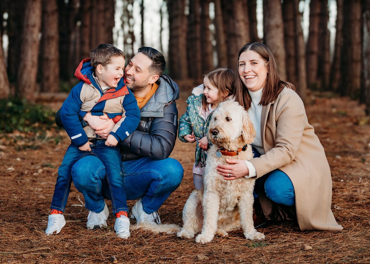 Family Explorer session - a family enjoying a relaxed outdoor photography session together